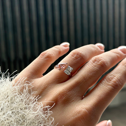 Fancy Vivid Pink Pear & Radiant Diamond Toi et Moi Ring