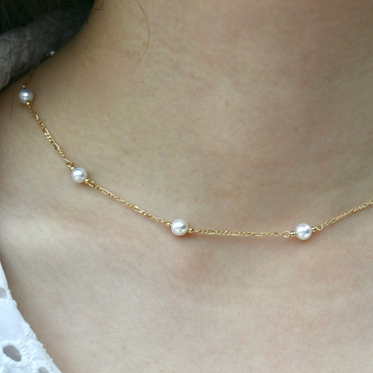 Pearl Necklace in 14K Yellow Gold